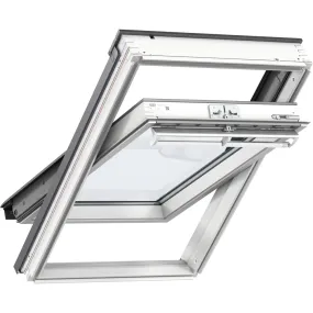 VELUX GGL FK08 2067 High Energy Efficiency Glazing White Painted Centre-Pivot Window (66 x 140 cm)